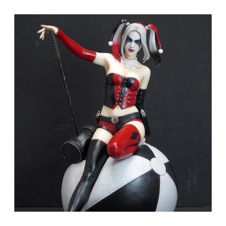 Harley Quinn Fantasy Figure por Yamato USA y Sideshow-JuguetesMeteorito-Harley Quinn Fantasy Figure por