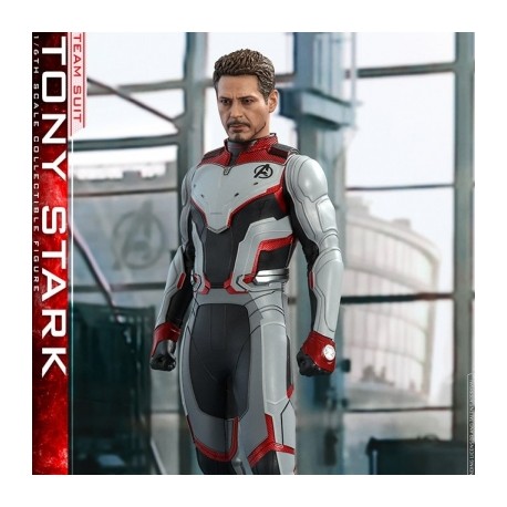 Marvel Avengers: Endgame Tony Stark (Team Suit) escala 1:6 por Hot Toys-JuguetesMeteorito-Marvel Avengers: Endgame Tony S